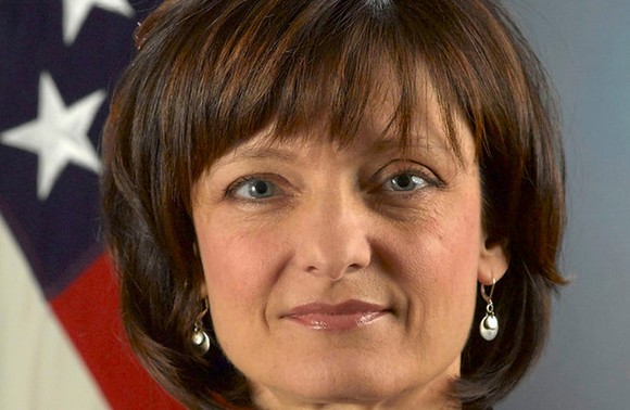 Regina Dugan, directora de  Motorola Mobility para tecnologías avanzadas. En esta fotografía, mientras era directora de DARPA (Defense Advanced Research Projects Agency). Fotografía: DARPA.