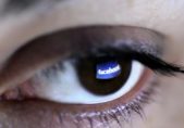 Facebook imita a Twitter y presenta sus “hashtags” para búsquedas IF
