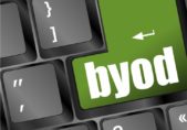 Aumento del BYOD obliga a resolver problemas de seguridad en redes corporativas shutterstock_128593868_fotoscool.jpg