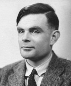 Alan Turing (Fotografía: IEEE, vía Wikipedia)