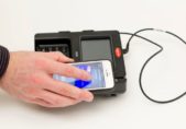 Nueva app permite hacer pagos con smartphones amplificando señales magnéticas Loop wallet fob
