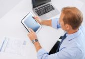 Hitachi y SAP firman acuerdo OEM global shutterstock_154879928_Syda_Productions