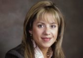 Tecnología que cambia vidas y transforma sociedades Karla Blanco Intel