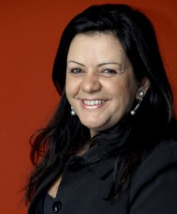 Alessandra Faria - Directora de Axis para América del Sur