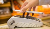 Las compras con smartphones aumentarán en 1000% este año, según Deloitte shutterstock_159873362_LDprod_800px.jpg