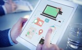 Tecnología de Microsoft se convierte en estándar para la Web Concepto de conexión mediante distintos dispositivos