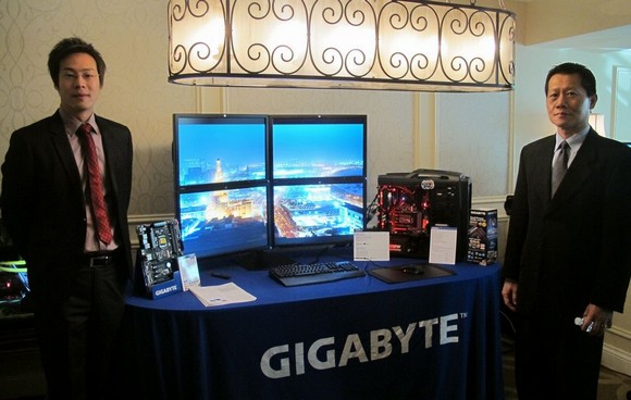 GIGABYTE presenta las motherboards ThunderboltT en CES 2013
