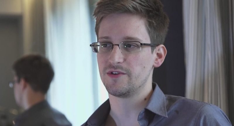 Edward Snowden dice seguir trabajando para la NSA – con el fin de mejorarla