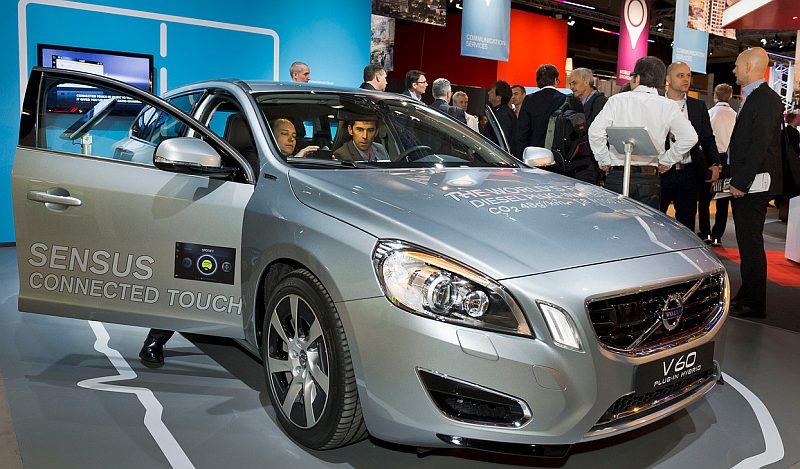 AT&T y Ericsson anuncian acuerdo para auto conectado