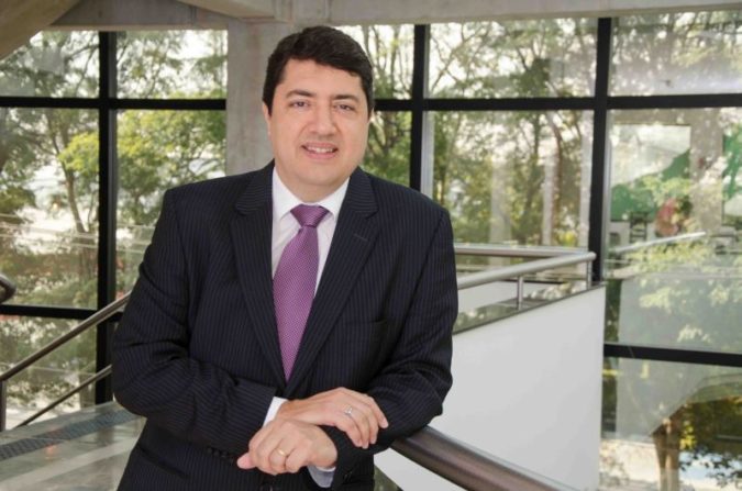 Alvaro Cysneiros 800px