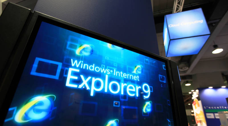 Pantalla muestra el texto Microsoft Internet Explorer 9