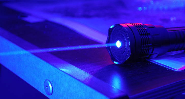 haz de luz laser