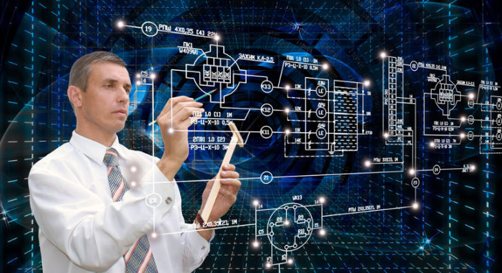 Ingeniero en informática desarrollando arquitectura de software para SDN