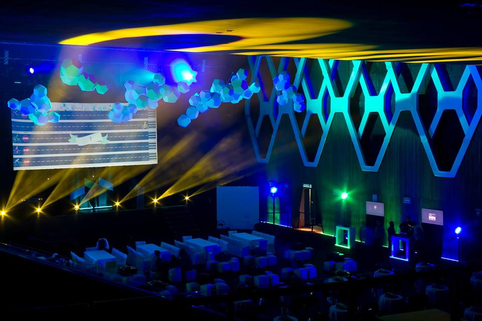 Reta IBM a creativos en noche de desarrolladores