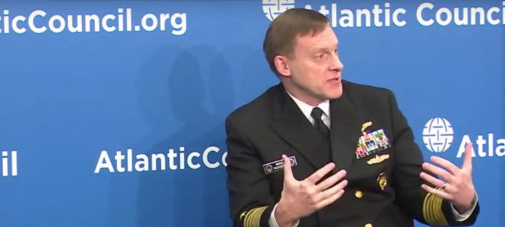 Almirante-Michael-Rogers