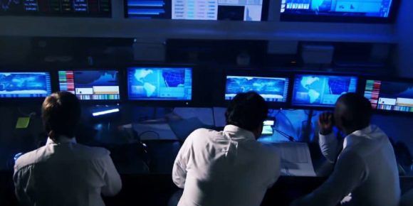 Firewall de Próxima Generación (NGFW, Next-Generation Firewall)