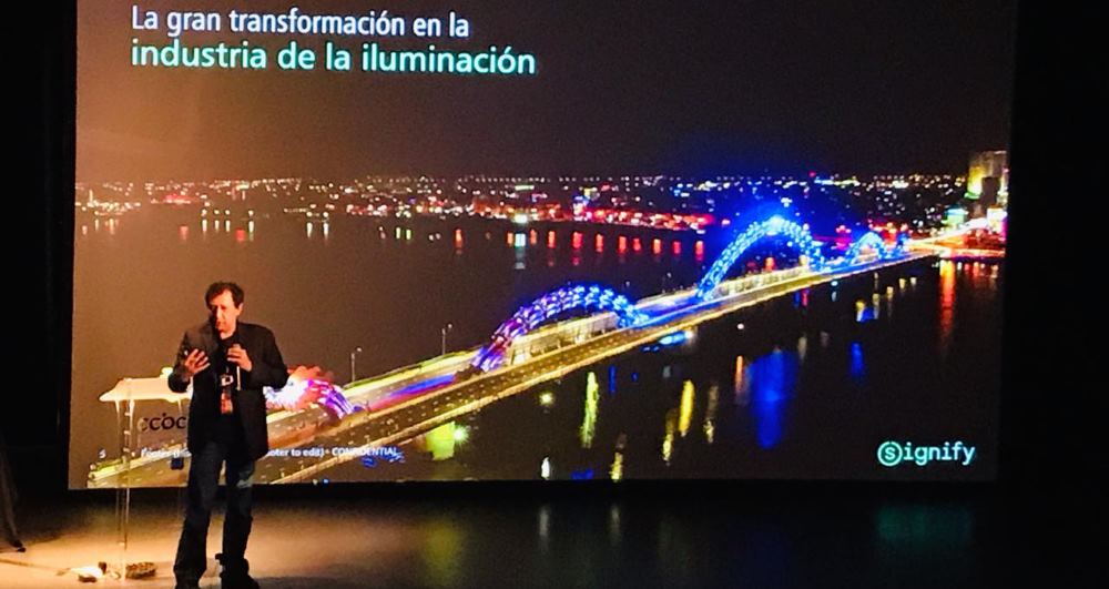 Presentan en Latinoamérica tecnología LiFi para datos a través de la luz