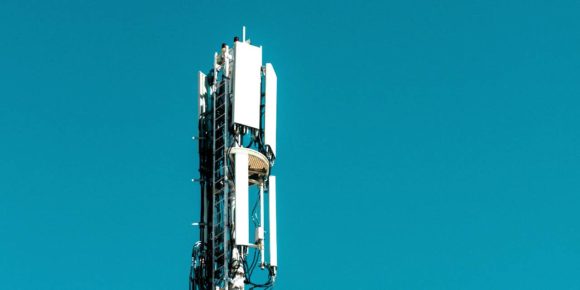 mobile mast 5g